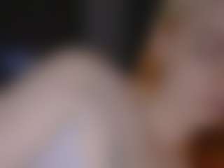 Live cam show with haileyd69 - Blue Eyes on Mixed Magazine Live