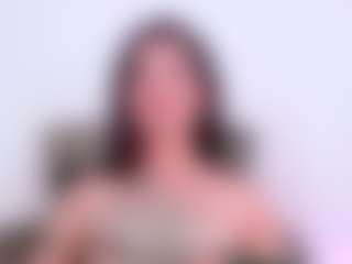 Live cam show with LauryMoons - Teen (18+) on camtv