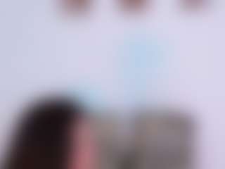 Live cam show with LauryMoons - Teen (18+) on sexytreat.net