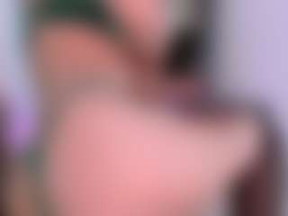 Live cam show with LauryMoons - Joi on Latina Girls