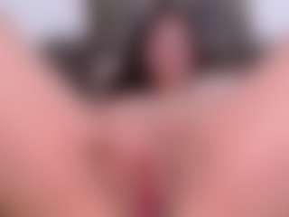Live cam show with LauryMoons - Handjob on xxxlivecams.org