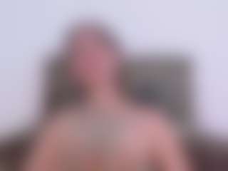 LauryMoons's Live Sex Cam Show