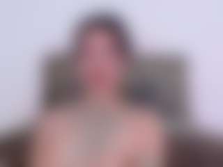 LauryMoons's Live Sex Cam Show