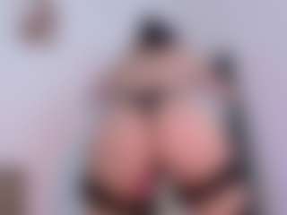 LauryMoons's Live Sex Cam Show