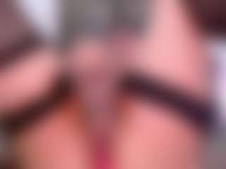 LauryMoons's Live Sex Cam Show
