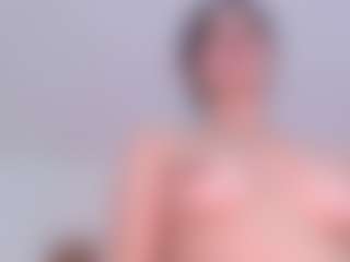 LauryMoons's Live Sex Cam Show