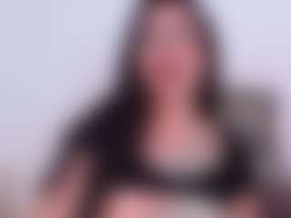 LauryMoons's Live Sex Cam Show