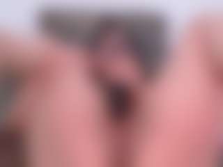 LauryMoons's Live Sex Cam Show