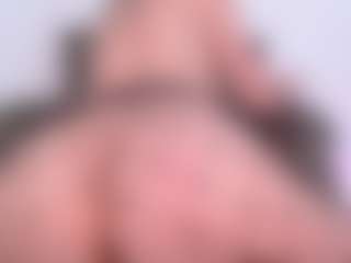 LauryMoons's Live Sex Cam Show