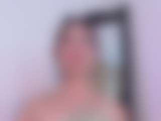 LauryMoons's Live Sex Cam Show