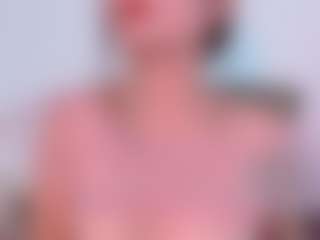 Live cam show with LauryMoons - Natural on fapnchat