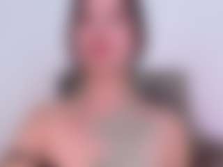 LauryMoons's Live Sex Cam Show