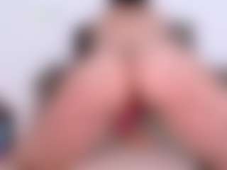 LauryMoons's Live Sex Cam Show