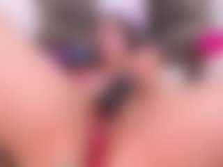 Live cam show with LauryMoons - Fuck on Stripli.com