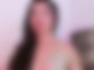 Live cam show with LauryMoons - Twerk on friskycurves.com
