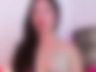 Live cam show with LauryMoons - Small Tits on chickslive.net