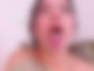 LauryMoons's Live Sex Cam Show