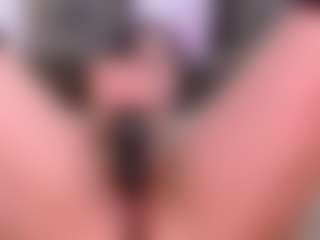 LauryMoons's Live Sex Cam Show