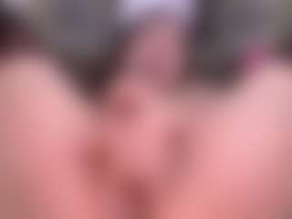 LauryMoons's Live Sex Cam Show