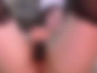 LauryMoons's Live Sex Cam Show