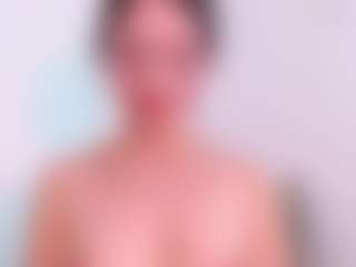 LauryMoons's Live Sex Cam Show