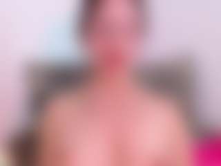 LauryMoons's Live Sex Cam Show