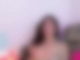 Live cam show with LauryMoons - Thong on friskycurves.com