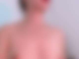 LauryMoons's Live Sex Cam Show
