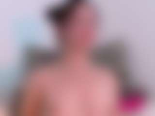 LauryMoons's Live Sex Cam Show