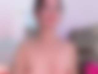 LauryMoons's Live Sex Cam Show