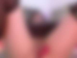 Live cam show with LauryMoons - Lovense Teen (18+) on Uber Horny