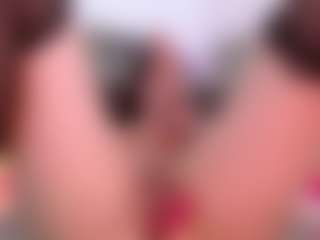 LauryMoons's Live Sex Cam Show