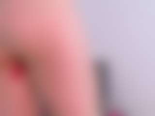 LauryMoons's Live Sex Cam Show