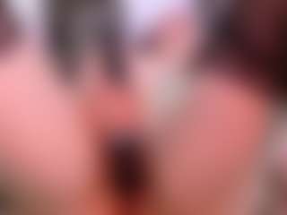 Live cam show with LauryMoons - Deepthroat on crypto-cams