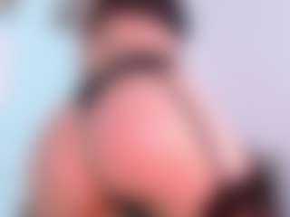 LauryMoons's Live Sex Cam Show