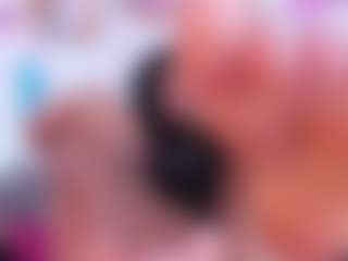 Live cam show with Tanisha-curly - Bedroom on Mixed Magazine Live