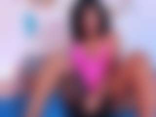 Live cam show with Tanisha-curly - Bikini on crypto-cams