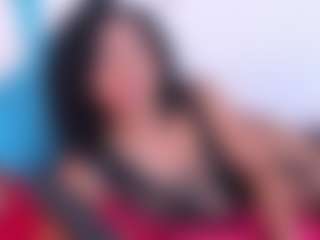 Live cam show with Tanisha-curly - Bikini on CamClone