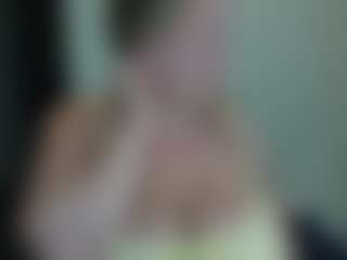 Live cam show with Beauty4AGent - Blonde Hair MILF on Camsoda