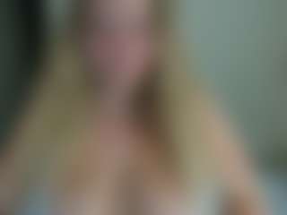 Live cam show with Beauty4AGent - Blue Eyes on Camsoda