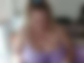 Live cam show with Beauty4AGent - Bedroom Blonde Hair on Dare Cams