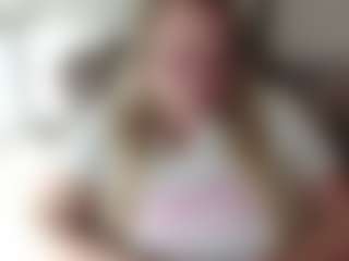 Live cam show with Beauty4AGent - Big Tits on Camming Site