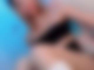 Live cam show with ChanellCastilla - Green Eyes on 1on1-livenow