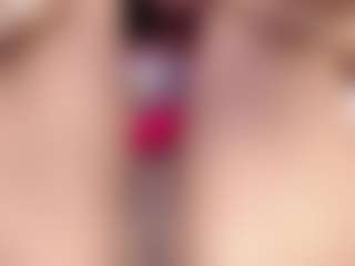 Live cam show with Varenka-ivanova - MILF on hrnylive.com