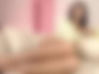 Varenka-ivanova MILF webcam performer live streaming