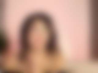 Live cam show with Varenka-ivanova - Public MILF on livesuperchat.net
