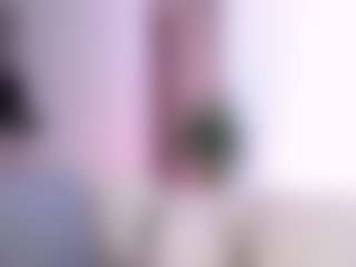 Live cam show with Varenka-ivanova - Athletic MILF on CamSextacy