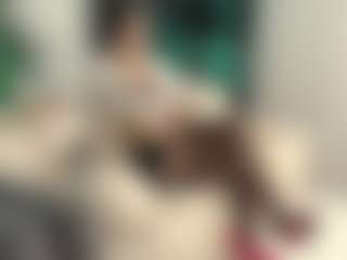 Live cam show with Varenka-ivanova - Shaved Pussy Mature on Camming Site