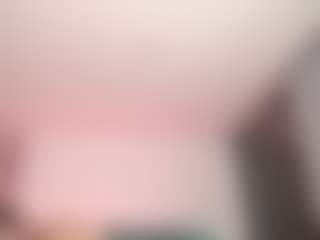 Live cam show with Varenka-ivanova - Old on parknlotfishbdy