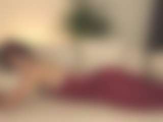 Live cam show with Varenka-ivanova - Pegging on Soda Cam